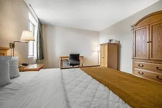Hotel Econo Westside 3*